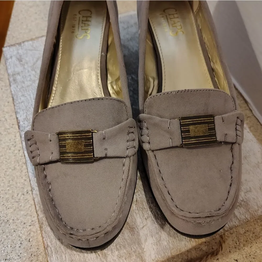 👍 Chaps RL Grey Suede Loafers Size 9.  A11